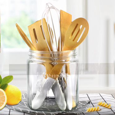 Kitchen utensils set